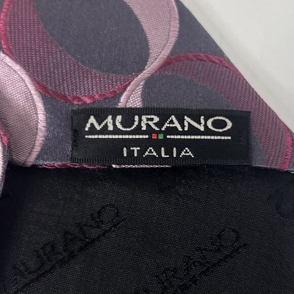 Murano Italia 100% Silk Necktie Tie Geometric Red Gray 4 x 59 1/2 - Picture 3 of 3